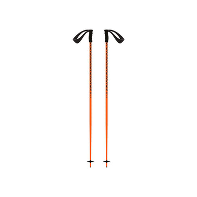 Oranje langlaufstokken met zwarte handgrepen en draagriemen voor crosscountry skiën