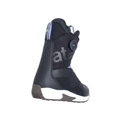 Zwarte snowboardboot met BOA-sluitsysteem en witte zool, zijaanzicht