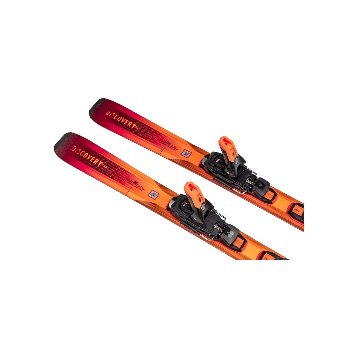 Bluesport ski's oranje-rood met zwarte bindingen, bovenaanzicht geïsoleerd op witte achtergrond
