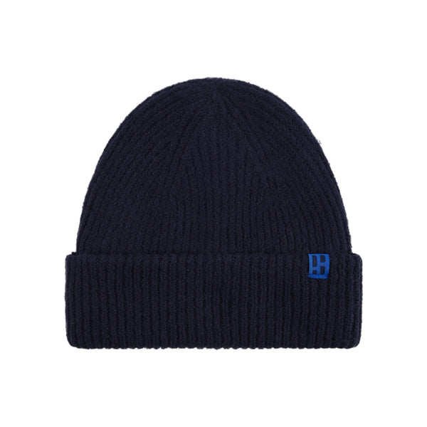 Donkerblauwe gebreide muts met omgeslagen rand en blauw logo