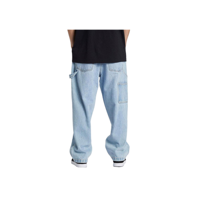 DC Shoes Worker