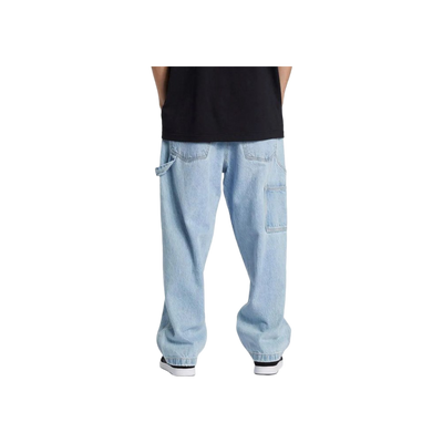 DC Shoes Worker