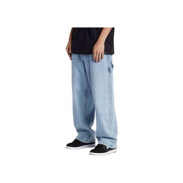 DC Shoes Worker