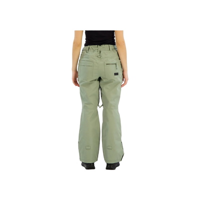 Roxy Nadia Pant