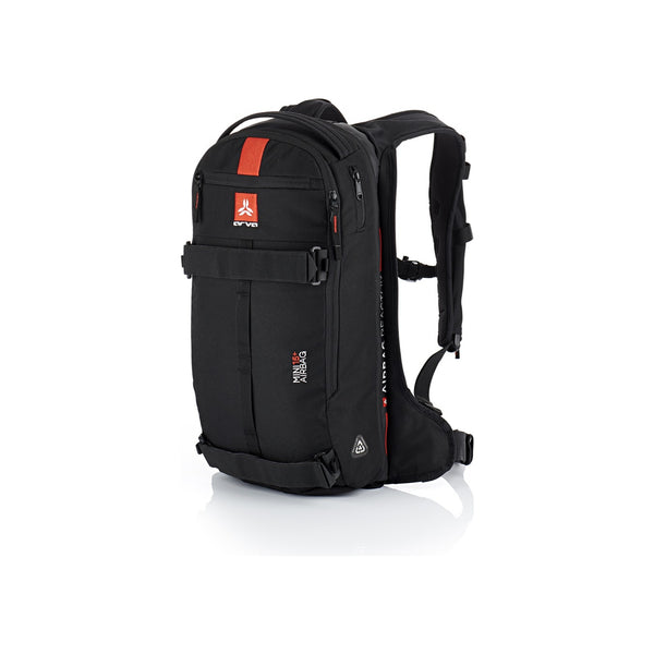 Zwarte Chrome Industries Niko Pack 3.0 rugzak met 25L capaciteit en gepolsterde schouderbanden