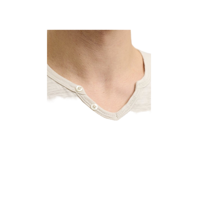 JJ Rebel Jrebwindom Split Neck Ss Tee