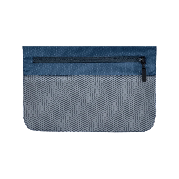 Cocoon Hanging Toiletry Kit Minimalist Light
