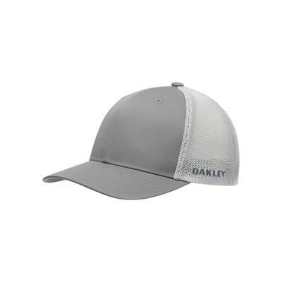 Oakley Golf Cresting Trucker