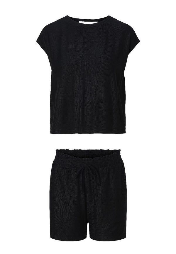 Top & shorts — Black
