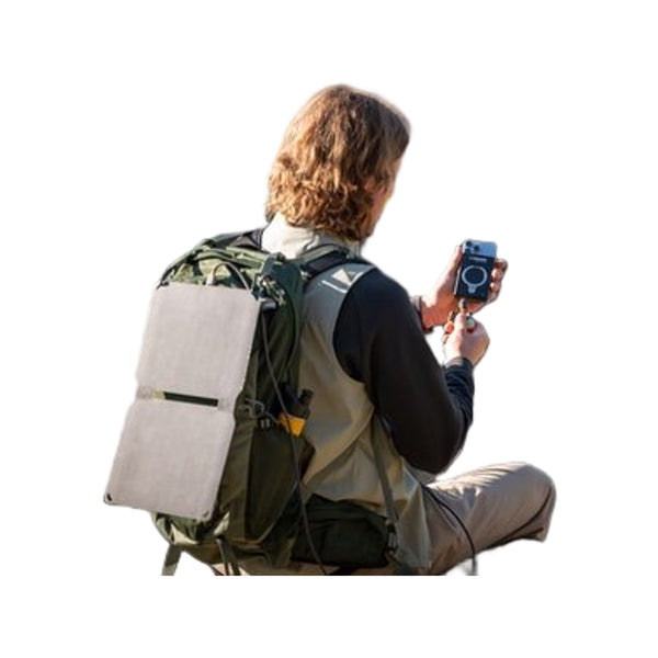 WakaWaka Power Pro - Wireless Powerbank