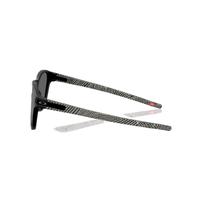 Oakley Latch