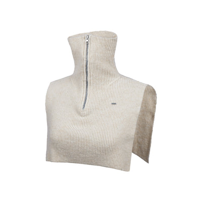 Beige gebreide coltrui met ritssluiting, mouwloos damesvest op witte achtergrond