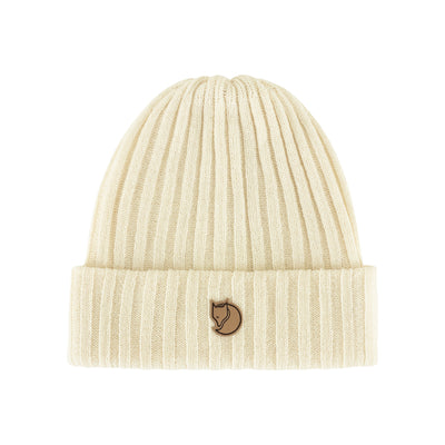 Fjällräven Byron Muts in ecru wit met geribbelde structuur en logo patch - klassieke wintermuts
