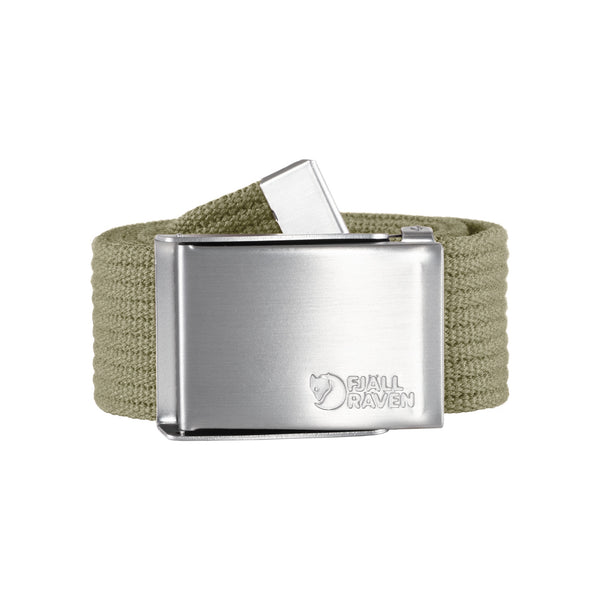 Fjällräven Canvas riem in olijfgroen met zilveren metalen gesp en logo
