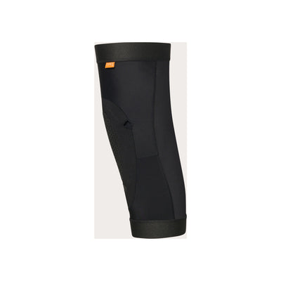 Zwarte knie- en scheenbeenbeschermer voor fietsen met oranje label, zijwaarts gefotografeerd