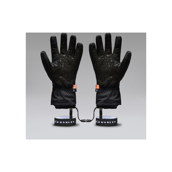 Zwarte Oakley winterhandschoenen met antislip grip en polsbandje, vooraanzicht op grijze achtergrond
