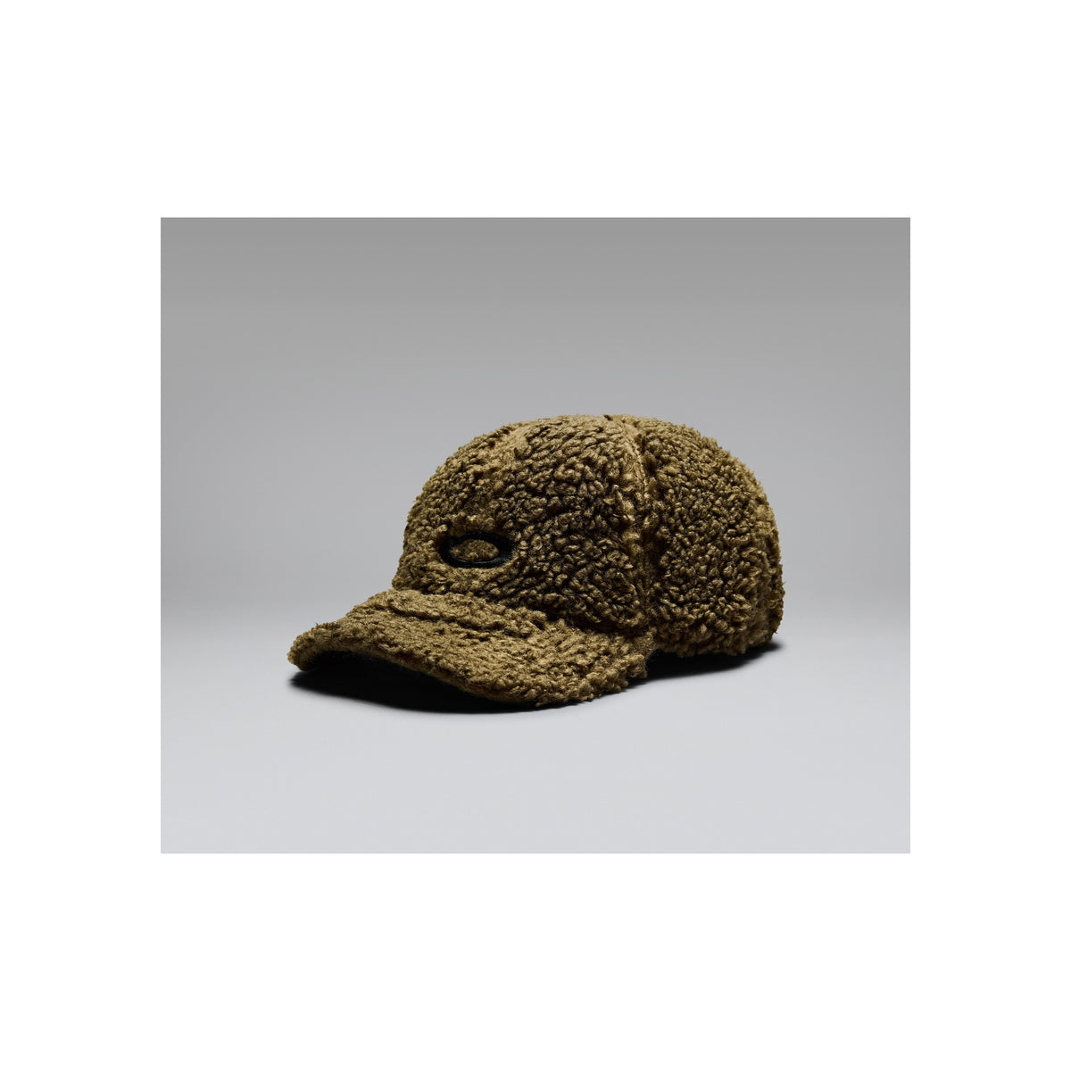 Bruine teddy pet met gebogen klep en subtiel logo - warme fleece baseball cap