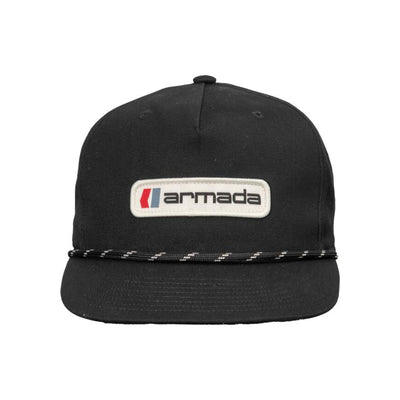 Armada zwarte snapback pet met logo patch en gevlochten touw detail op de klep